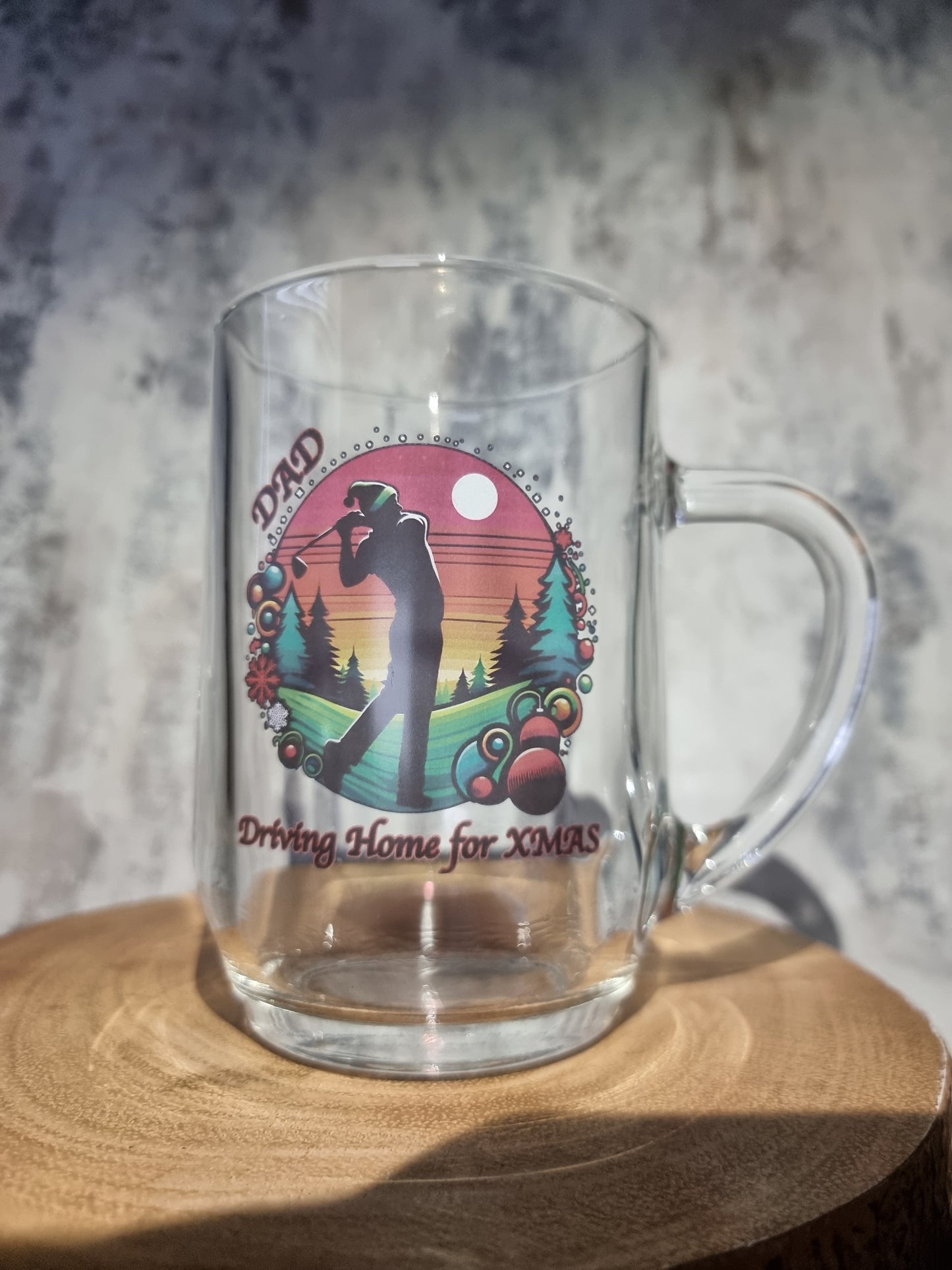 Fairway to Festivity: 'Driving Home for Xmas' Golfing Beer Glass