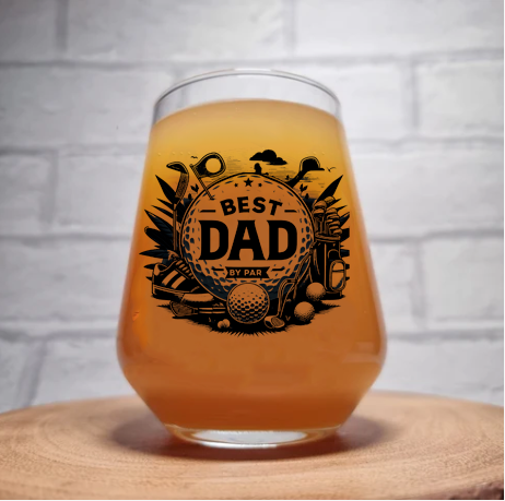 Personalised Best Dad / Grandad By Par Golf Beer Glass - Perfect Fathers Day / Grandad Gift for a Golfer First Glass Designs