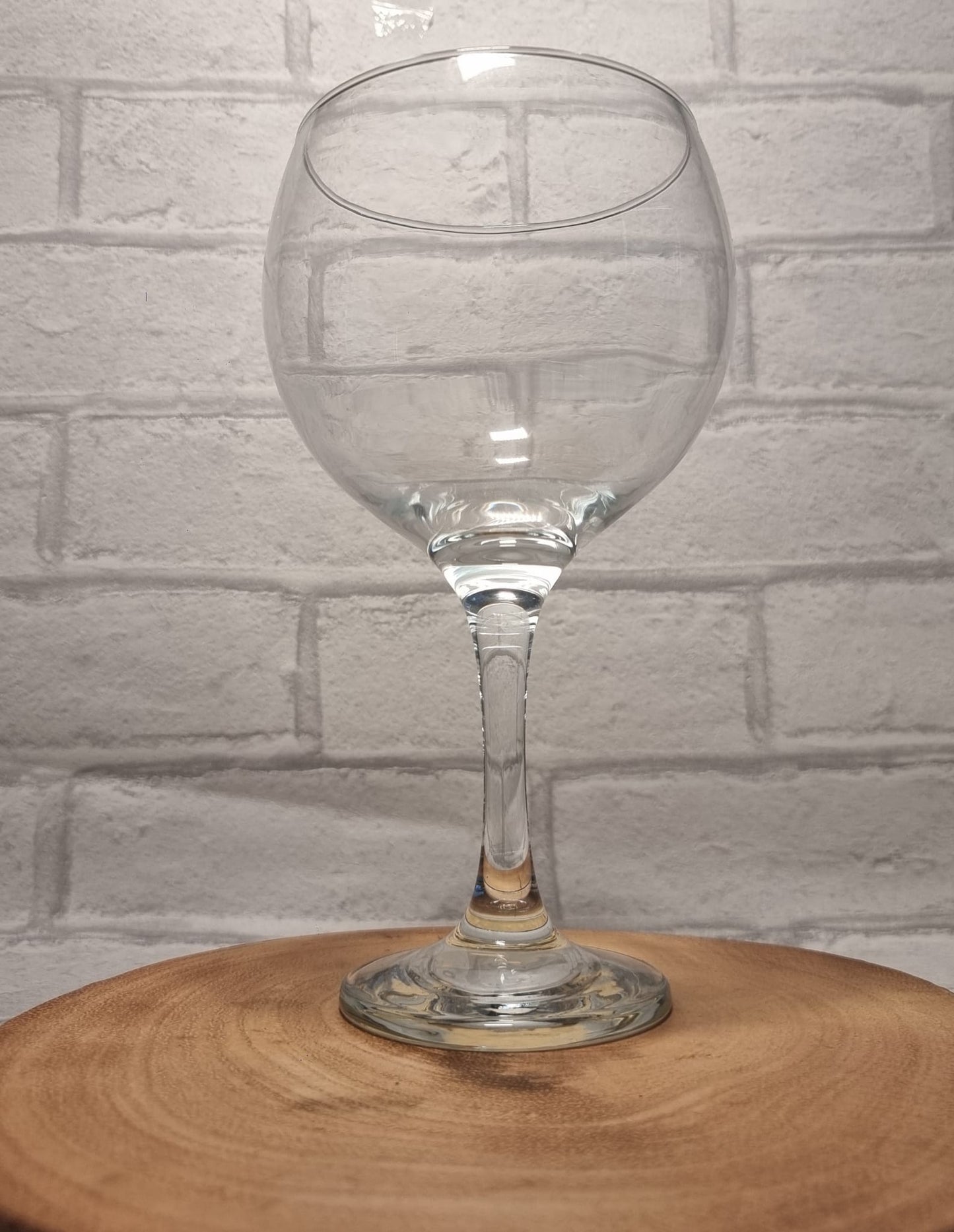 Personalised Balloon Gin Glasses – Custom Printed & Engraved Gin and Tonic Glassware