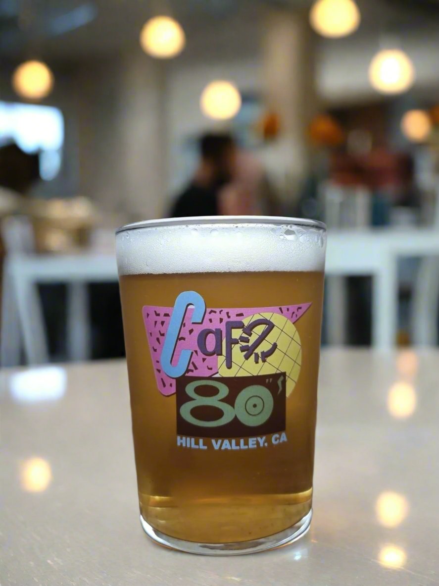 Back to the Future Cafe 80s Beer Glass – A Perfect Retro Collector’s Item for Fans