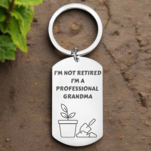 Personalised Engraved Grandad/Grandma Keyring – "I'm Not Retired, I'm a Professional Grandad/Grandma" with Gardening Design FirstGlassDesigns
